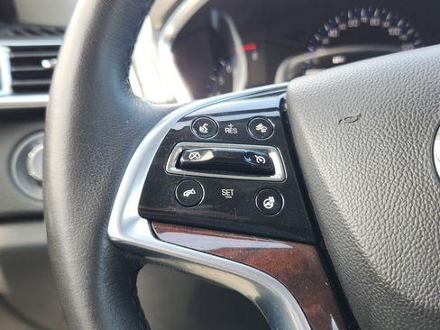 Used 2015 Cadillac SRX Luxury w/ Driver Awareness Package AWD/4WD image 30