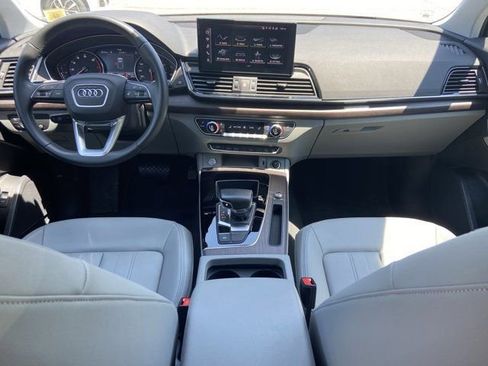 Used 2023 Audi Q5 2.0T Premium w/ Convenience Package AWD/4WD image 13