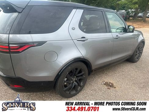 Used 2021 Land Rover Discovery S R-Dynamic AWD/4WD image 8