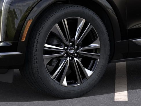 New 2026 Cadillac Optiq Luxury 2 RWD image 9