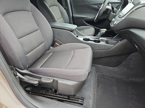 Used 2022 Chevrolet Malibu LT FWD image 13