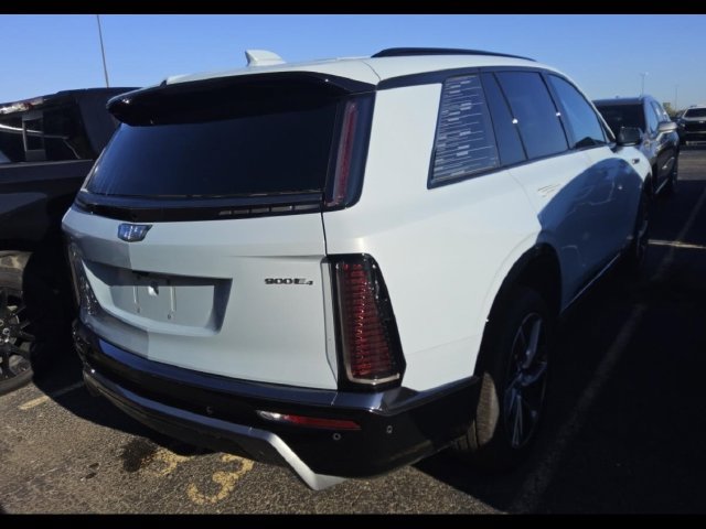 Used 2026 Cadillac Vistiq Sport w/ LPO, Floor Liner Package AWD/4WD image 5
