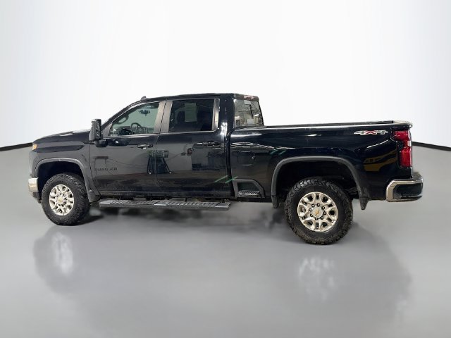 Used 2022 Chevrolet Silverado 3500 LT w/ All Star Edition AWD/4WD image 10