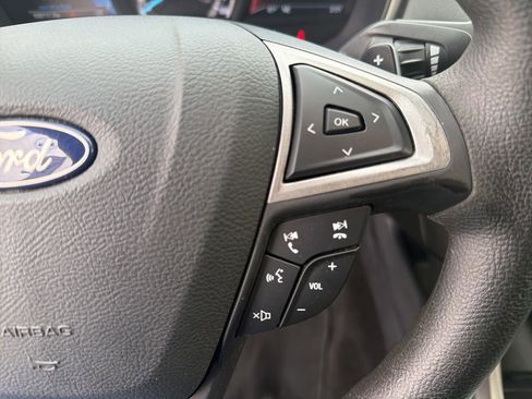 Used 2018 Ford Fusion SE w/ Fusion SE Technology Package image 20