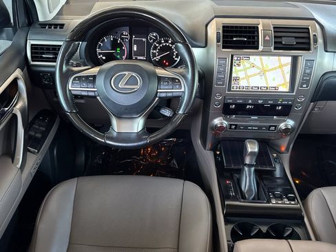 Used 2021 Lexus GX 460 Premium w/ Premium Package AWD/4WD image 15