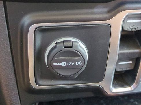Used 2021 Jeep Wrangler Unlimited Sahara AWD/4WD image 20