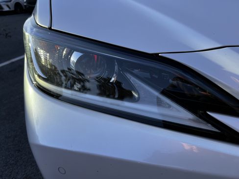 Used 2021 Lexus ES 350 w/ Premium Package image 12