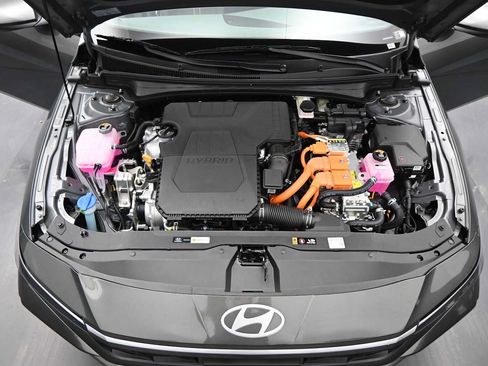 New 2026 Hyundai Elantra Hybrid FWD image 25