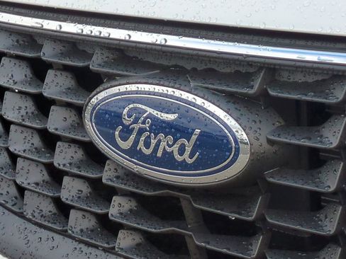 New 2026 Ford Escape SE image 9