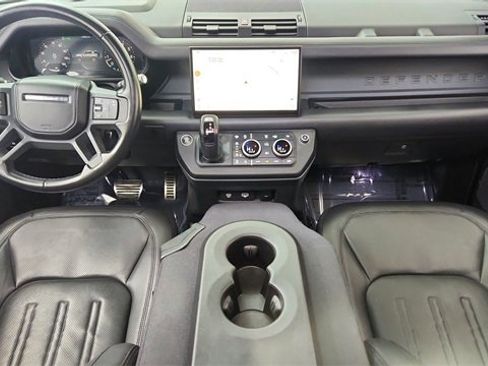 Used 2022 Land Rover Defender 90 X image 18