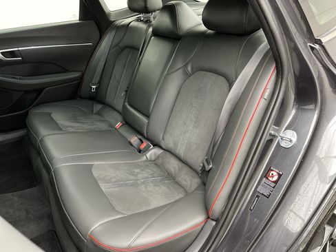 Used 2021 Hyundai Sonata SEL Plus w/ Tech Package image 13