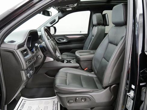 Used 2023 Chevrolet Suburban RST w/ Luxury Package AWD/4WD image 11