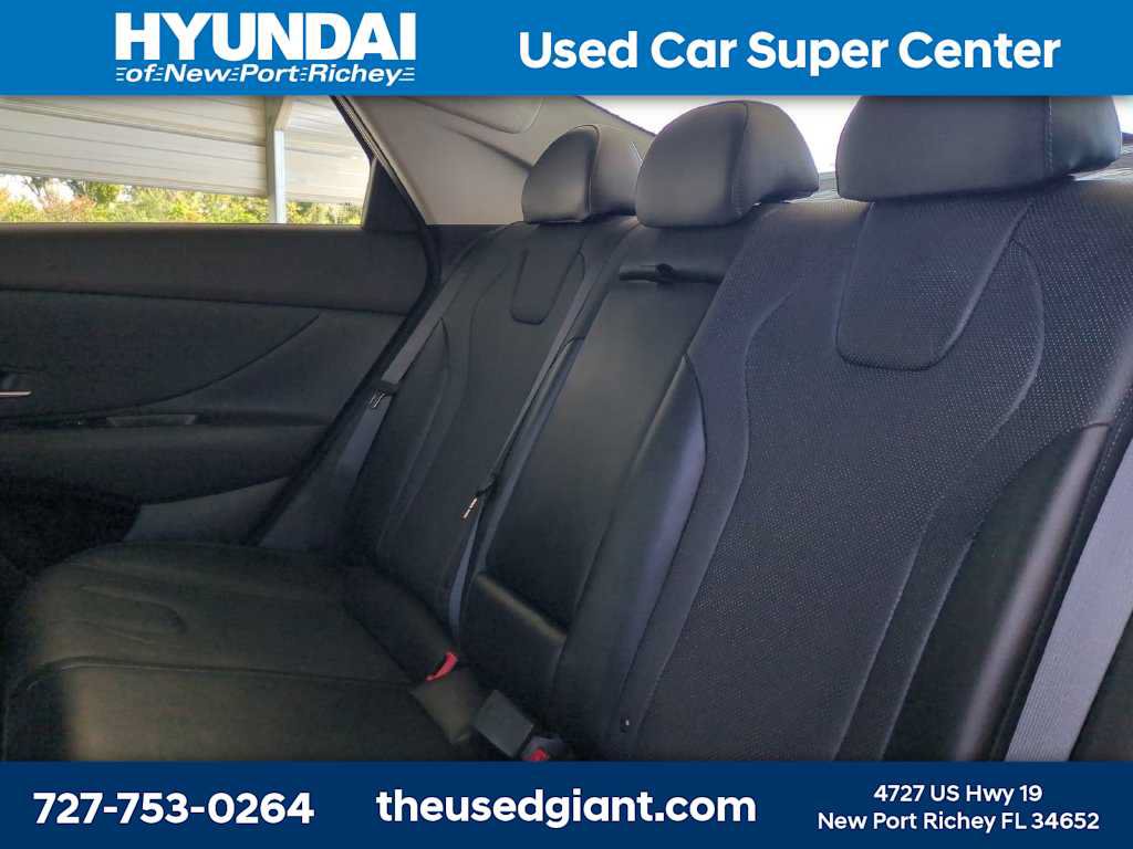 Used 2023 Hyundai Elantra Limited FWD image 13