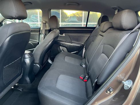 Used 2012 Kia Sportage LX w/ Convenience Pkg image 12