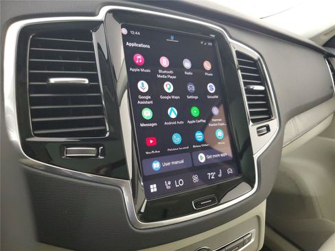 Certified 2025 Volvo XC90 T8 Plus w/ Protection Package Premier AWD/4WD image 28