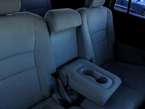 Used 2018 Honda Pilot LX image 19