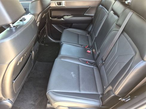 Used 2025 Hyundai Santa Fe SEL FWD image 24