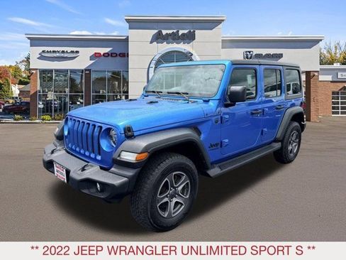 Used 2022 Jeep Wrangler Unlimited Sport AWD/4WD image 4