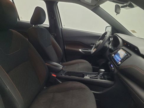 Used 2024 Nissan Kicks SR FWD image 21