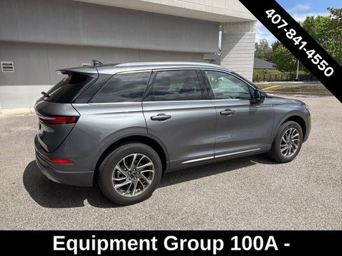 Used 2022 Lincoln Corsair Standard image 2