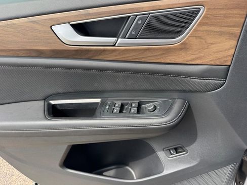 Used 2025 Volkswagen Atlas SE AWD/4WD image 21