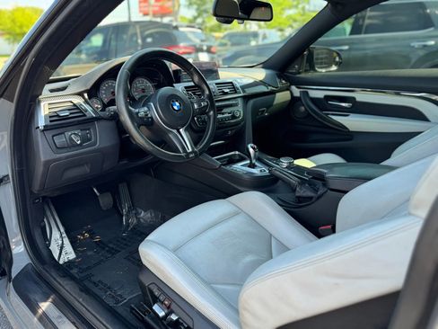 Used 2017 BMW M4 Coupe RWD image 19