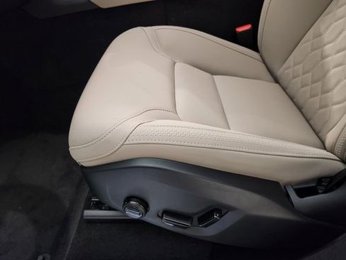 New 2026 Volvo XC90 T8 Plus w/ Protection Package Premier image 25