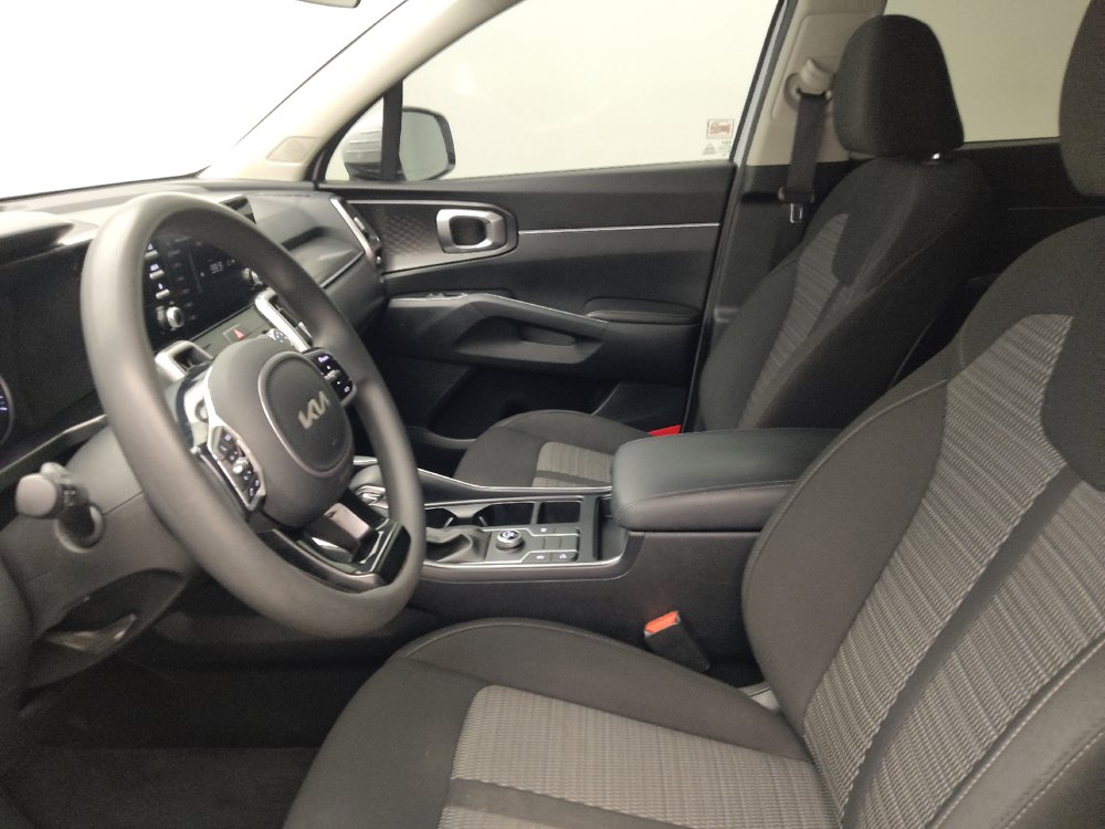 Used 2022 Kia Sorento LX FWD image 17