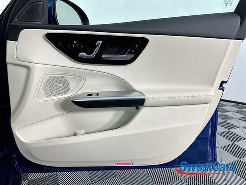 Used 2024 Mercedes-Benz C 300 4MATIC Sedan image 42