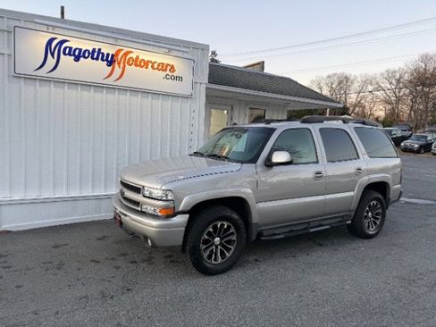 Used 2005 Chevrolet Tahoe Z71 w/ Preferred Equipment Group image 17