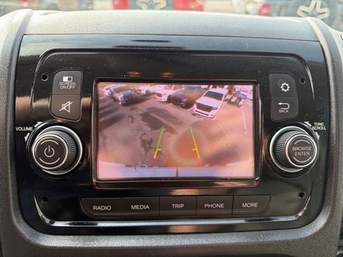 Used 2021 RAM ProMaster 2500 image 37