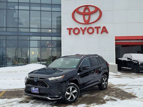 Used 2024 Toyota RAV4 SE w/ Weather & Moonroof Package image 1