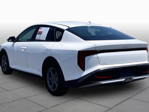 Used 2025 Kia K4 FWD image 12