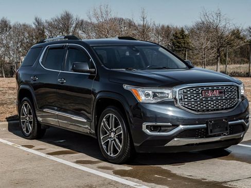 Used 2018 GMC Acadia Denali w/ Technology Package image 10
