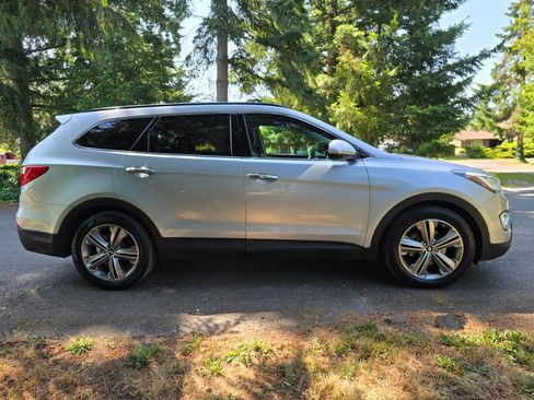 Used 2013 Hyundai Santa Fe Limited AWD/4WD image 8