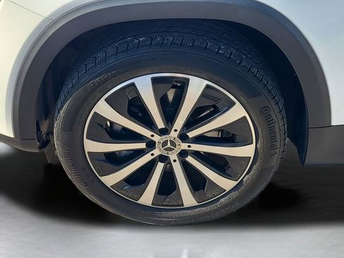 Used 2022 Mercedes-Benz GLB 250 image 29