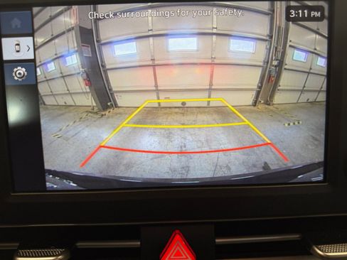 Used 2026 Hyundai Elantra Sport image 15