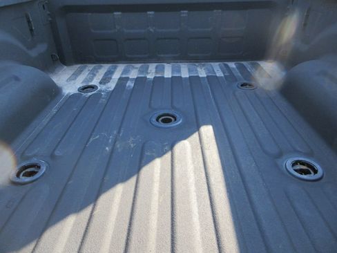 Used 2022 RAM 2500 Laramie AWD/4WD image 9