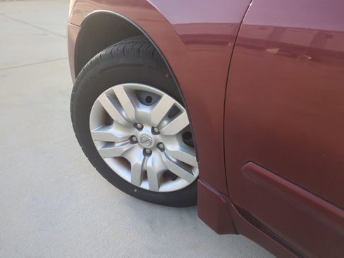 Used 2011 Nissan Altima 2.5 S image 10