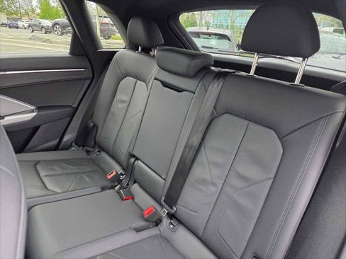 Used 2025 Audi Q3 2.0T Premium AWD/4WD image 17
