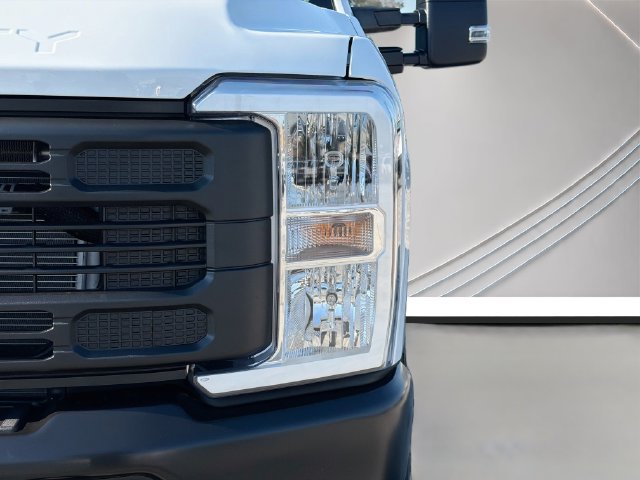 New 2027 Ford F350 XL AWD/4WD image 13