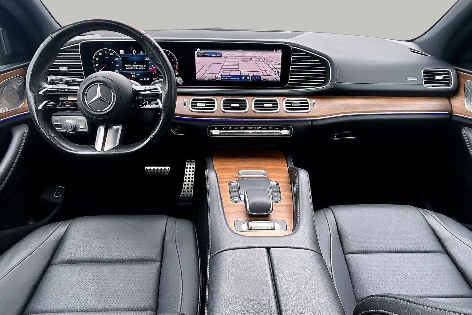 Used 2025 Mercedes-Benz GLS 450 4MATIC w/ AMG Line Exterior image 16