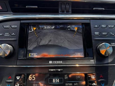 Used 2014 Toyota Avalon Limited FWD image 17