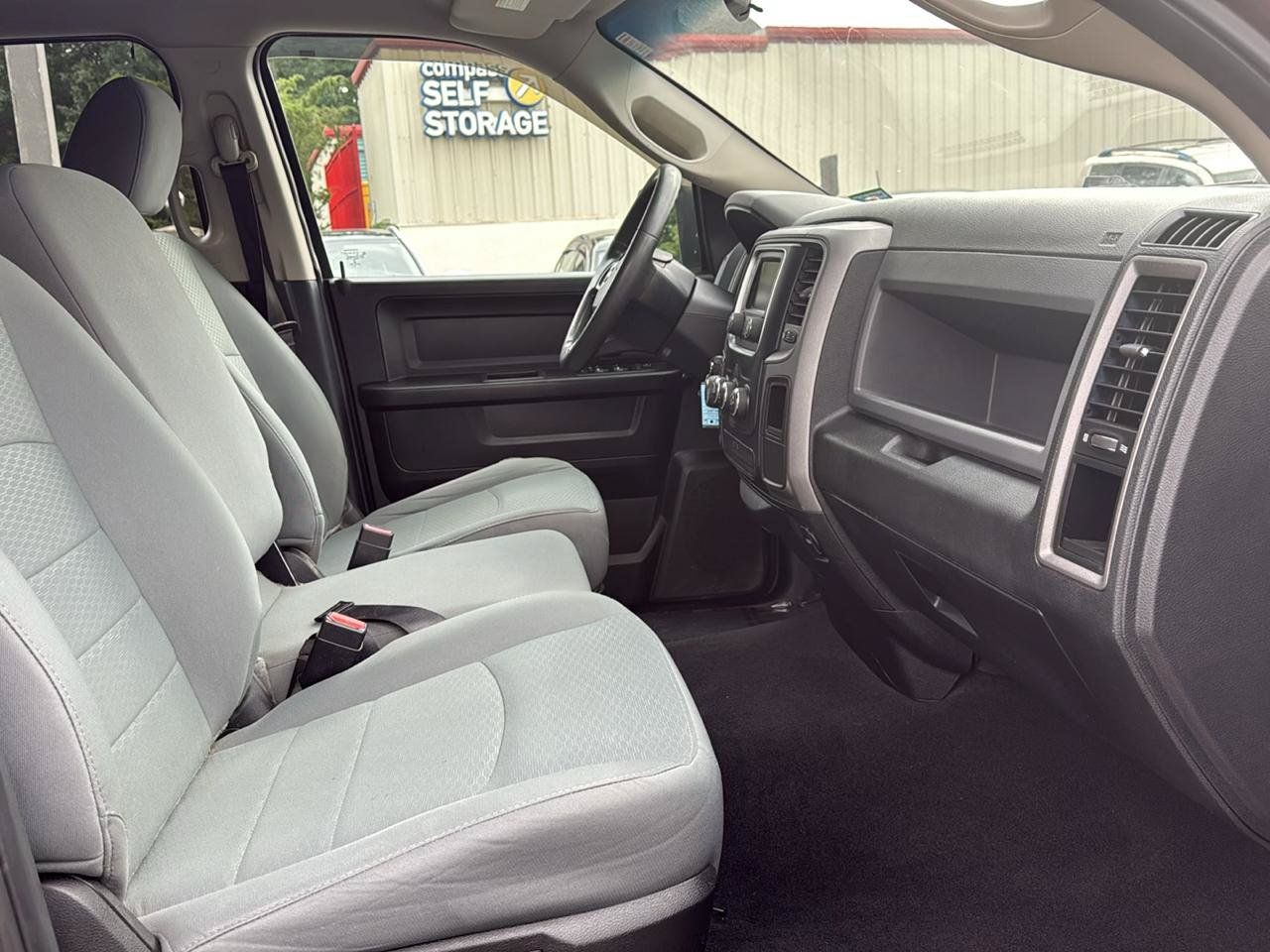 Used 2018 RAM 1500 Express AWD/4WD image 14