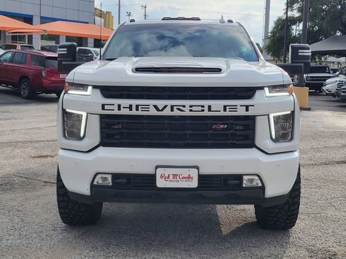 Used 2025 Chevrolet Silverado 2500 LT w/ Z71 Chrome Sport Edition AWD/4WD image 9