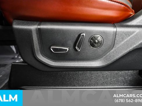 Used 2022 Ford F450 Platinum w/ FX4 Off-Road Package image 31