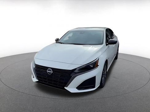 Used 2026 Nissan Altima 2.5 SV FWD image 6