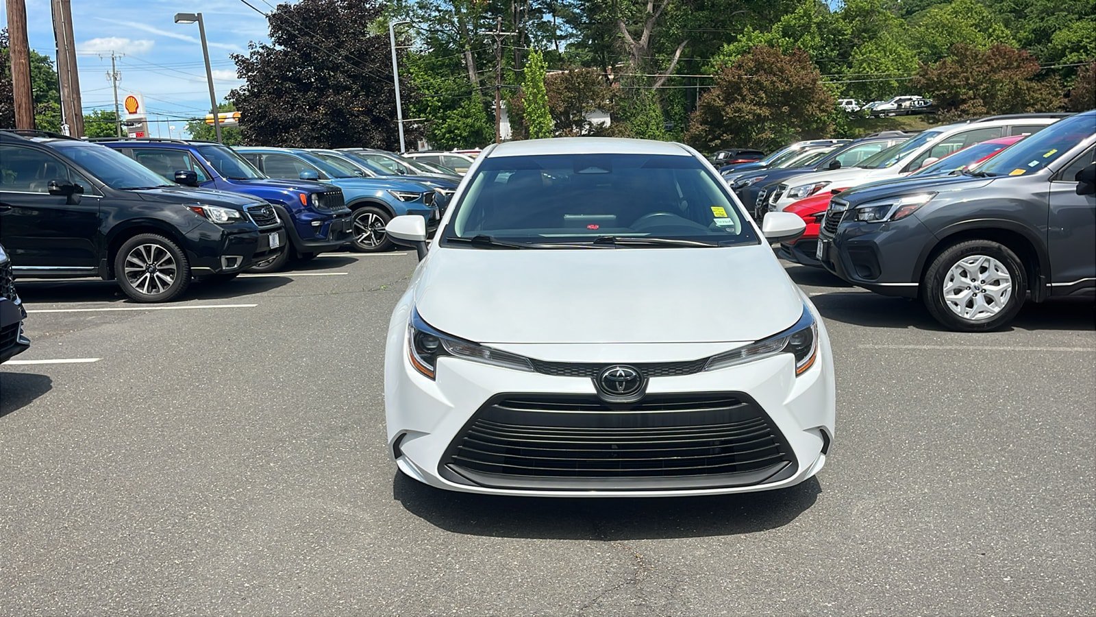 Used 2024 Toyota Corolla LE FWD image 4