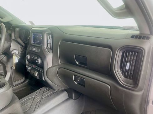 Used 2022 Chevrolet Silverado 2500 Custom w/ Custom Convenience Package AWD/4WD image 28