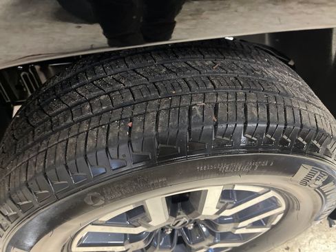 Certified 2025 Nissan Frontier SL AWD/4WD image 15